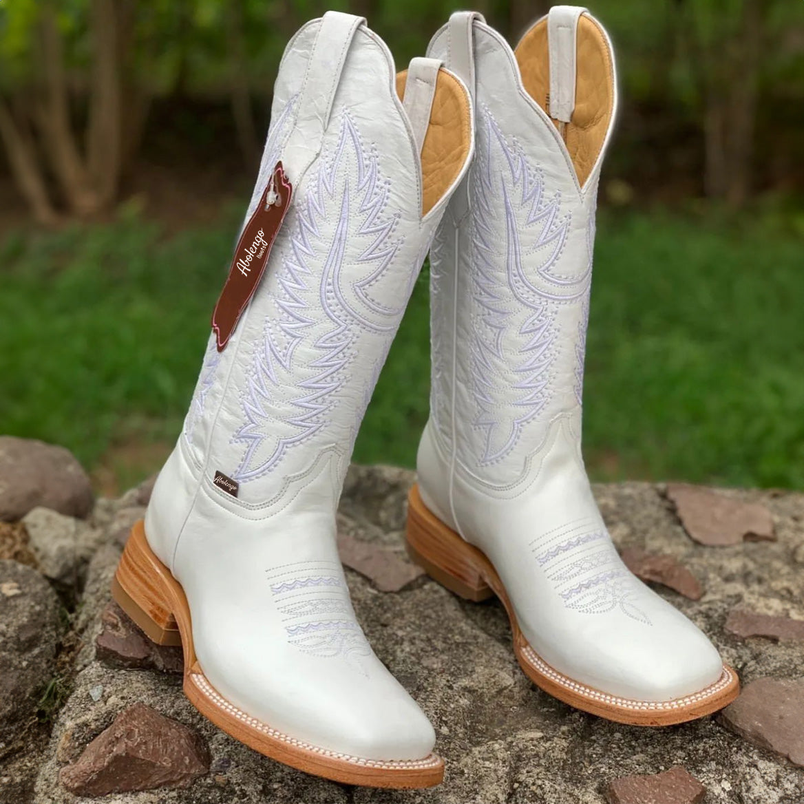 White leather cowgirl clearance boots