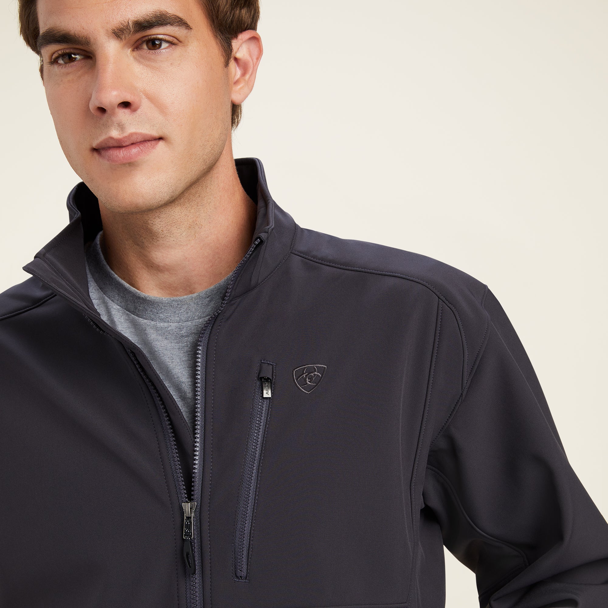 Ariat men's black sale logo 2.0 softshell jacket